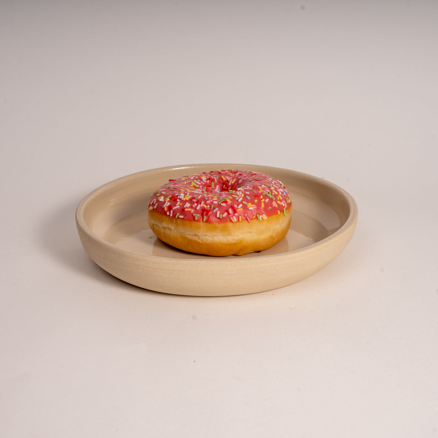 Teller klein SARA beige