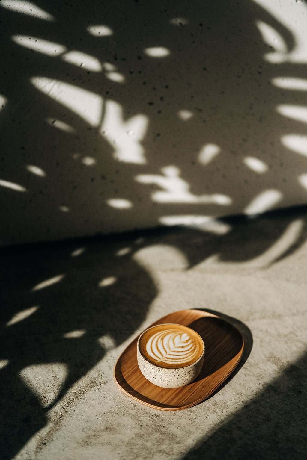 KUMO Cappuccino gelb | handgemachte Tasse - Mura Mura Ceramics