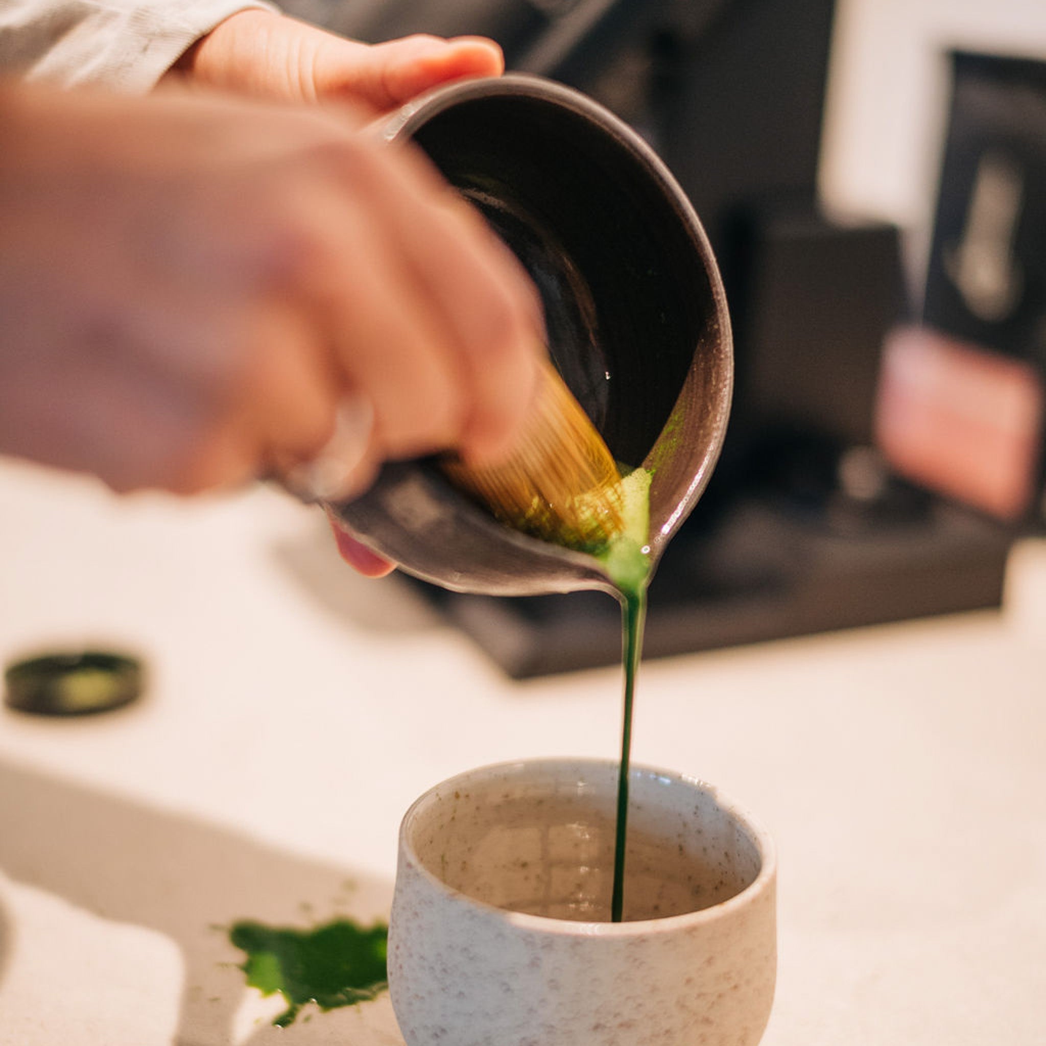 MATCHA Bundle grau/schwarz | handgemachte Matcha Schale (Matcha Set) - Mura Mura Ceramics