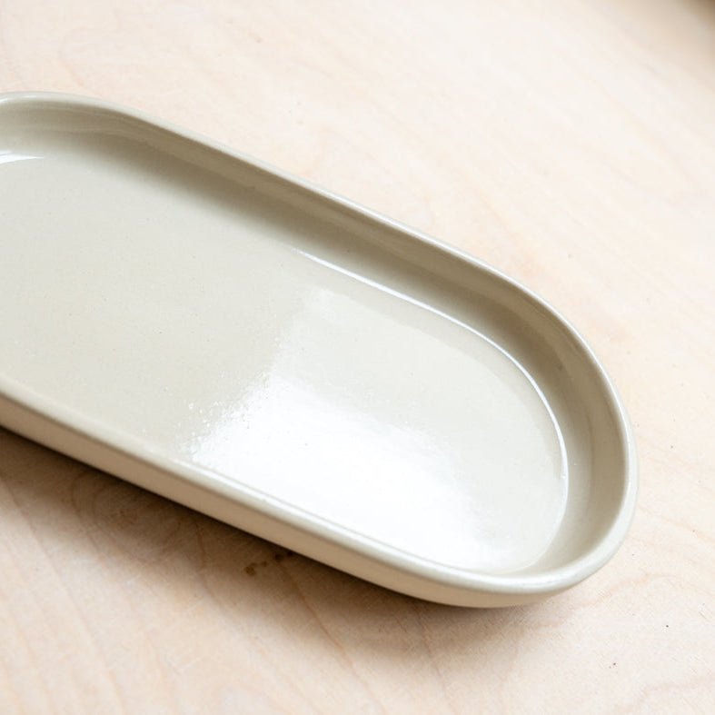 SARA Servierplatte beige | handgemachter Teller - Mura Mura Ceramics