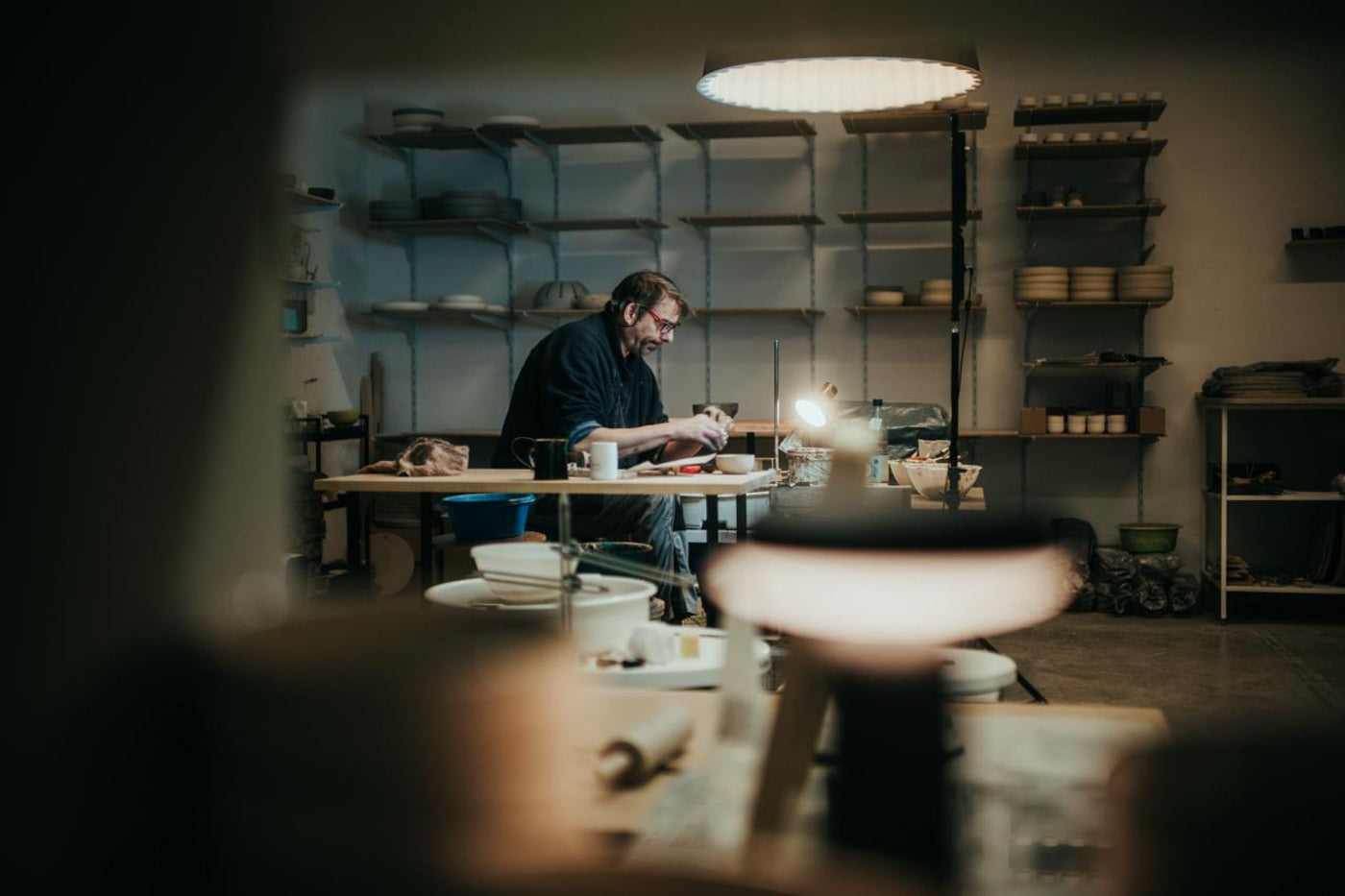 Handgemachte Keramik: Der echte Unterschied – und warum handgedrehte Keramik so wertvoll ist