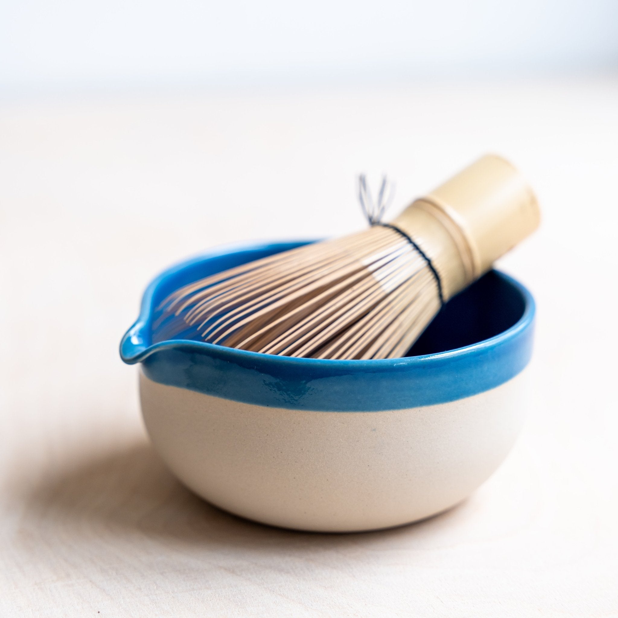 Matcha Chawan blau | handgemachte Matcha Schale - Mura Mura Ceramics