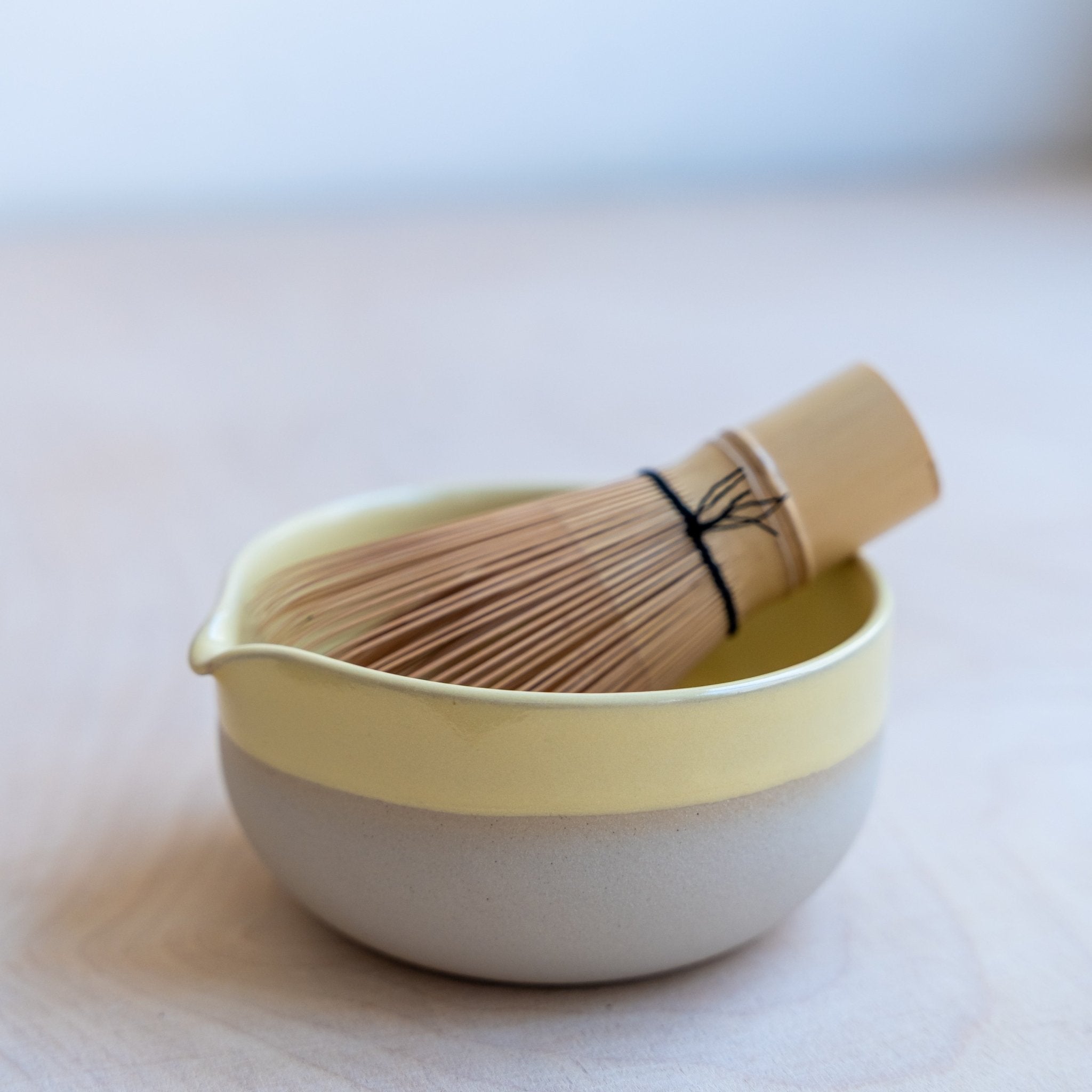 Matcha Chawan gelb | handgemachte Matcha Schale- Mura Mura Ceramics