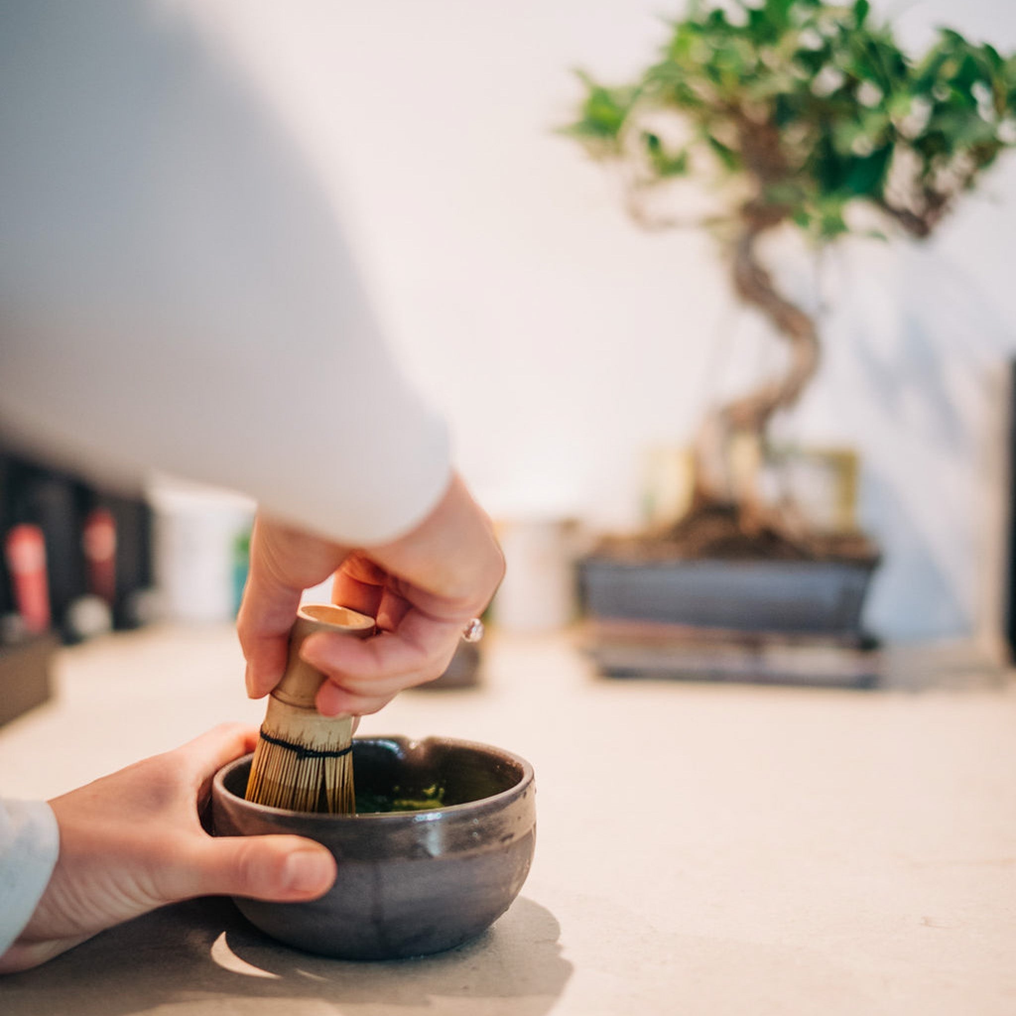 MATCHA Bundle grau/schwarz | handgemachte Matcha Schale (Matcha Set) - Mura Mura Ceramics